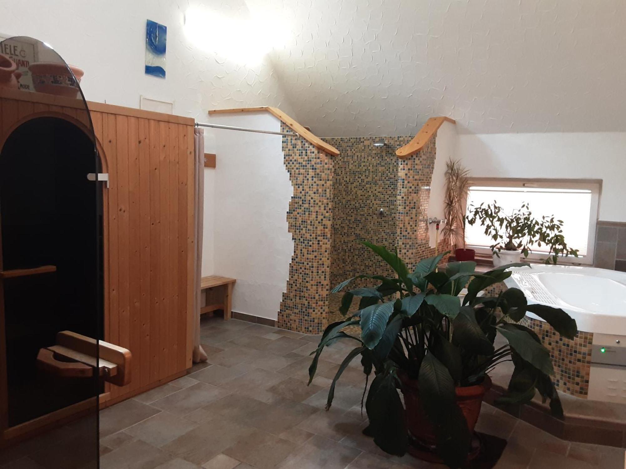 Hotel Gasthof Zur Krone Oberzent Екстериор снимка